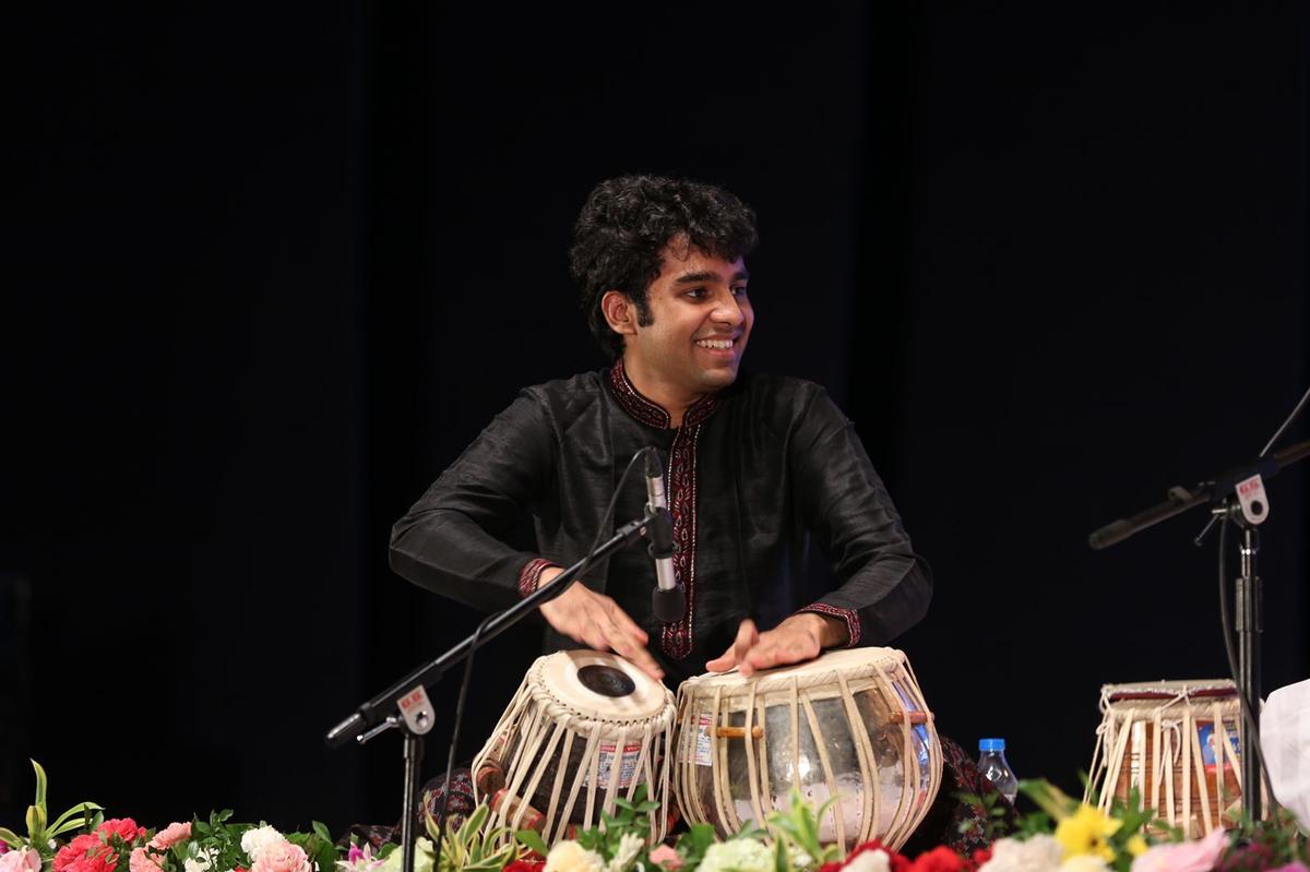 तबला कलाकार ईशान घोष. तबला कलाकार ईशान घोष.