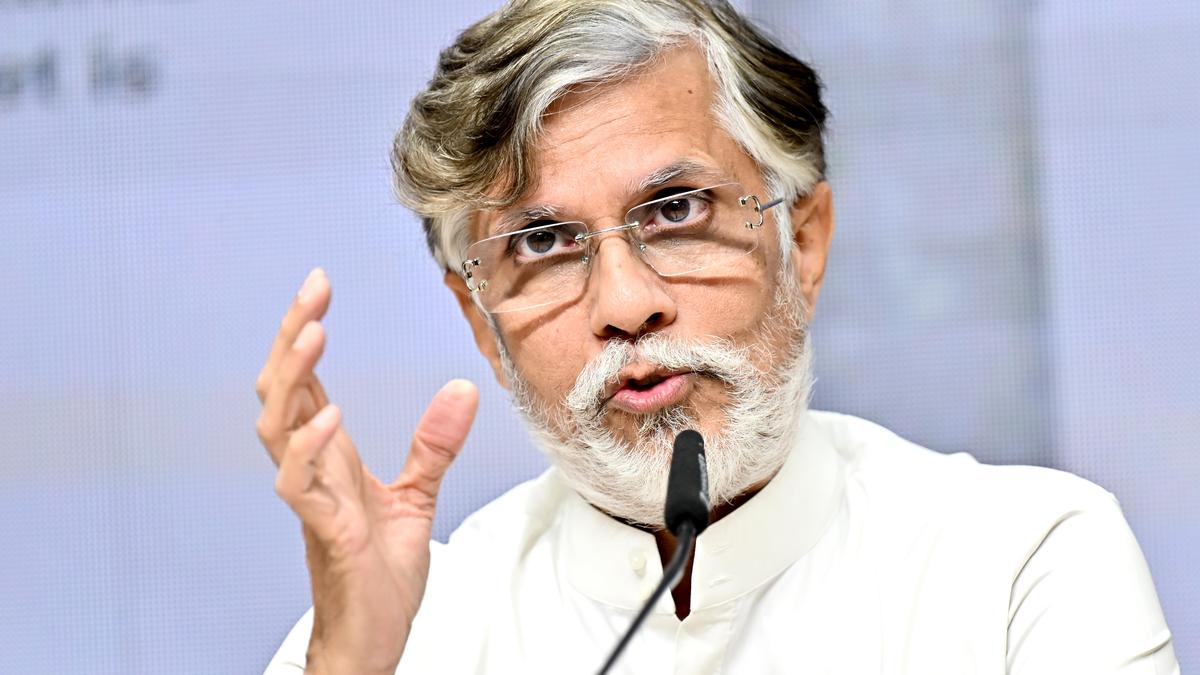 Students are paying the price of mistakes made by CBSE: Congress