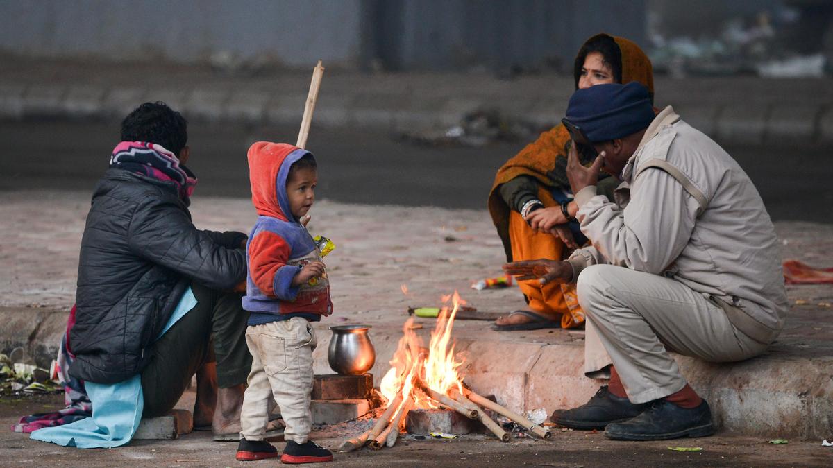 Delhi records season's coldest morning at 4.2° C