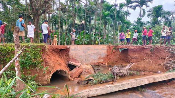 Heavy rain continues to pound twin districts; 47 shifted to relief centres in Dakshina Kannada