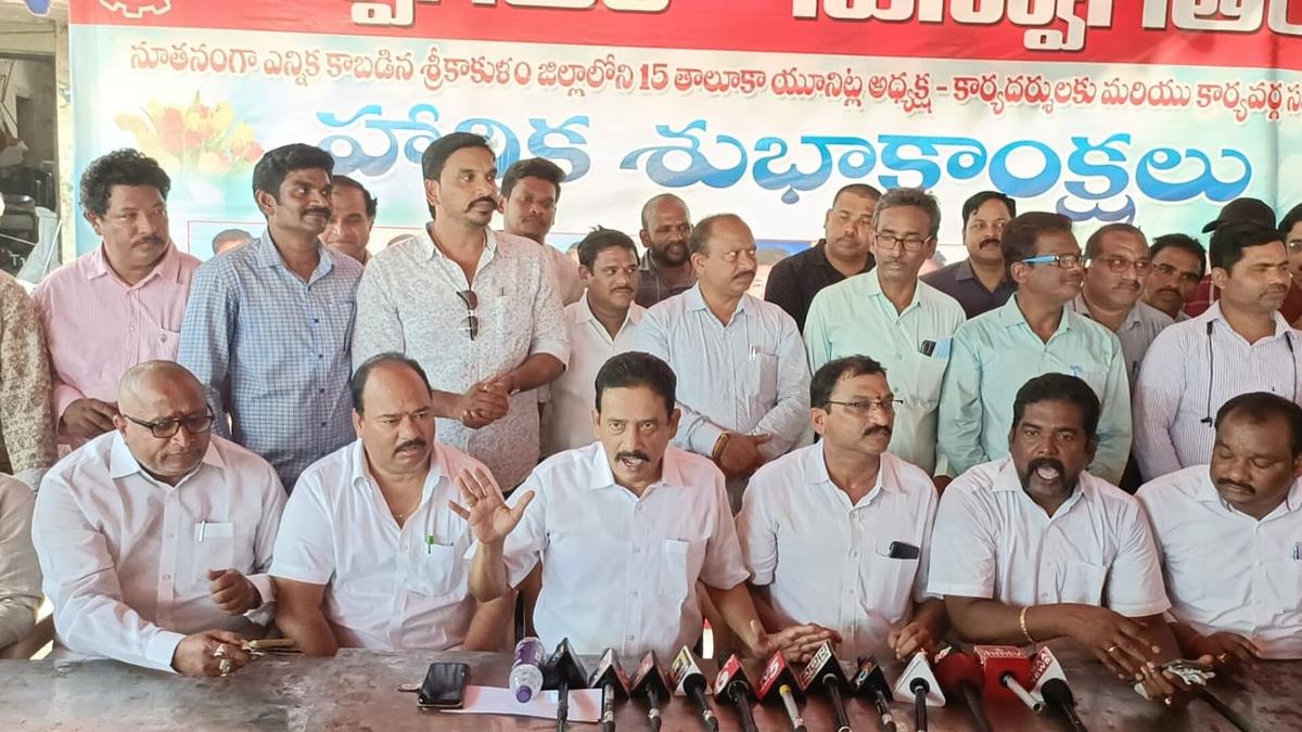 APNGOs&rsquo; Association urges Andhra Pradesh government to release DA arrears