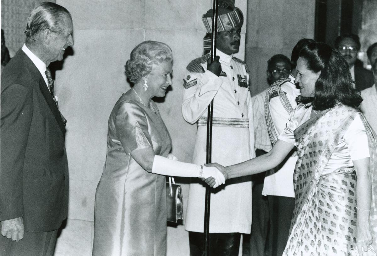 british queen visit to india