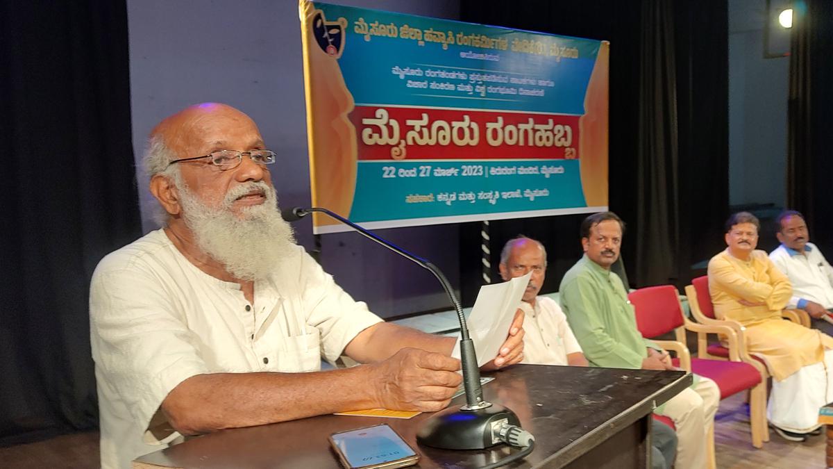 Prasanna regrets portrayal of ‘villains’ of play as ‘patriots’ for electoral purposes in Karnataka