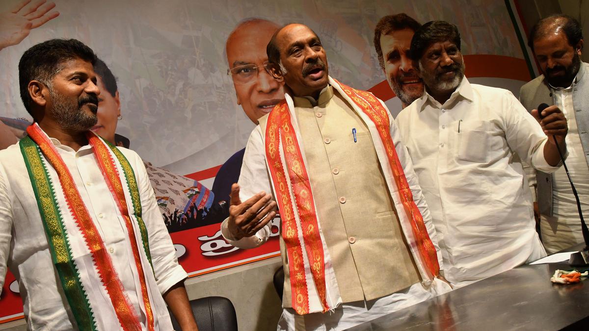Thakre’s visit puts Congress affairs back on track in Telangana