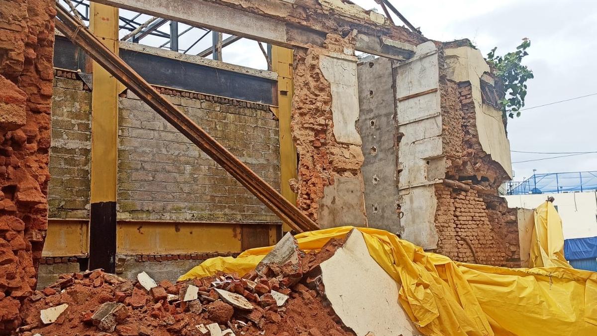 Two hut in theatre wall collapse in Mysuru