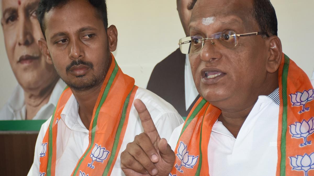 Bengaluru IPL stampede: BJP seeks resignation of CM, Dy. CM
