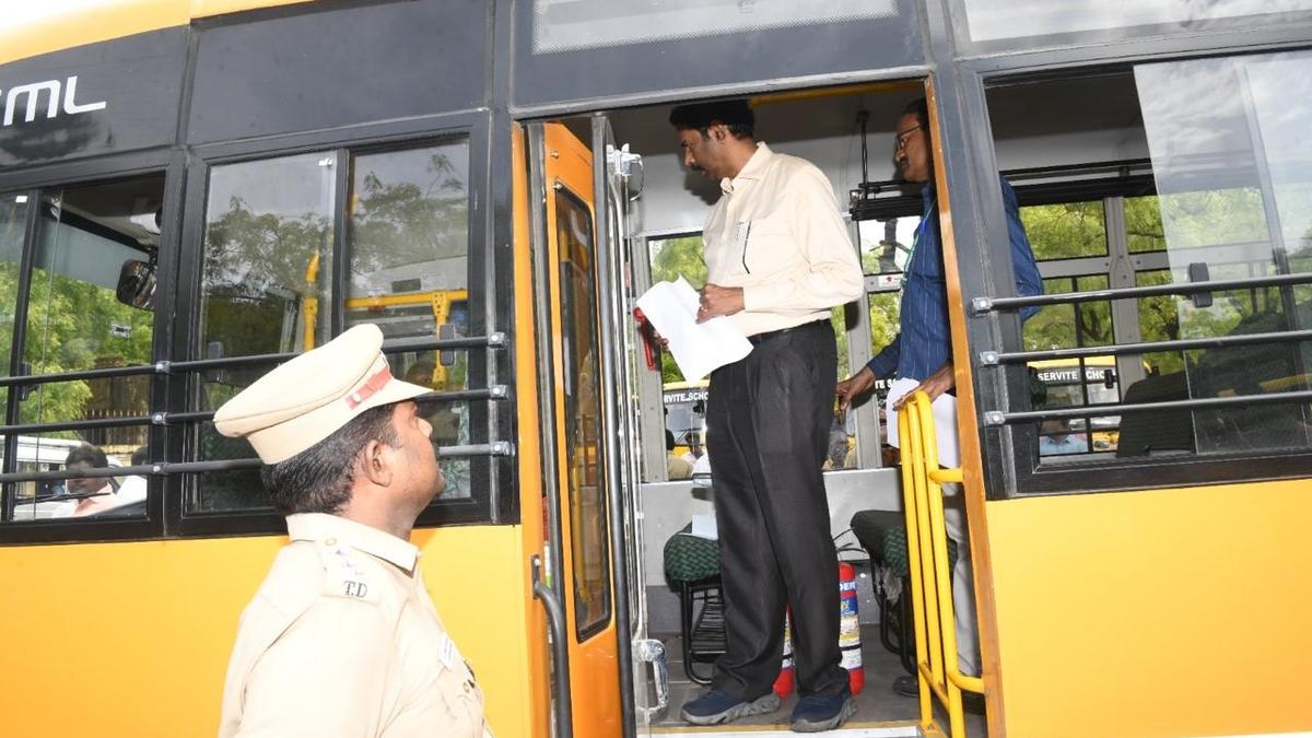Inspection of school vehicles begins