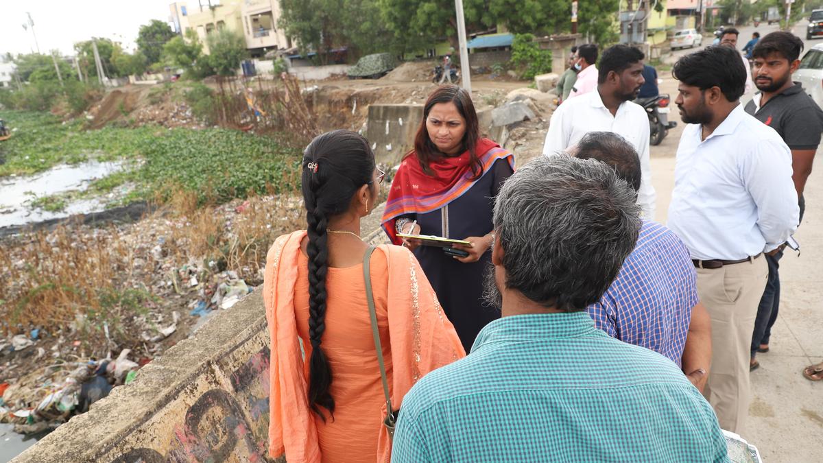 GWMC commissioner directs officials to speed up desilting works in stormwater drains 