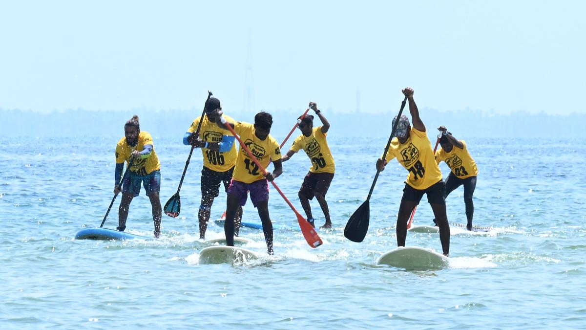 Stand-Up Paddle Championship begins