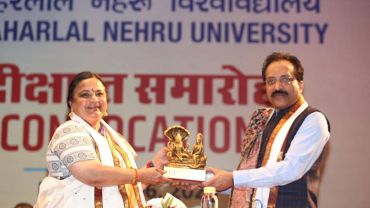 At JNU convocation ceremony, V-C highlights rising ‘nari shakti’