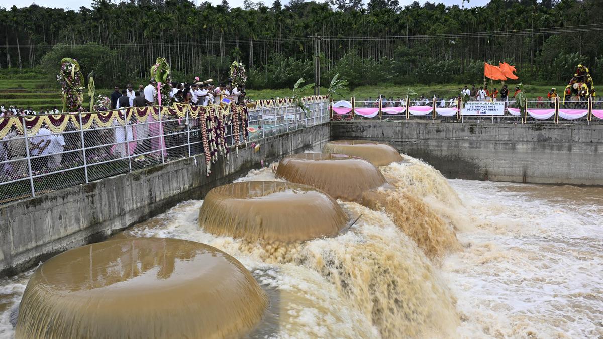 Will ensure people of Kolar and Chickballapur get water from Yettinahole Project by tapping a few more streams in Western Ghats: Siddaramaiah