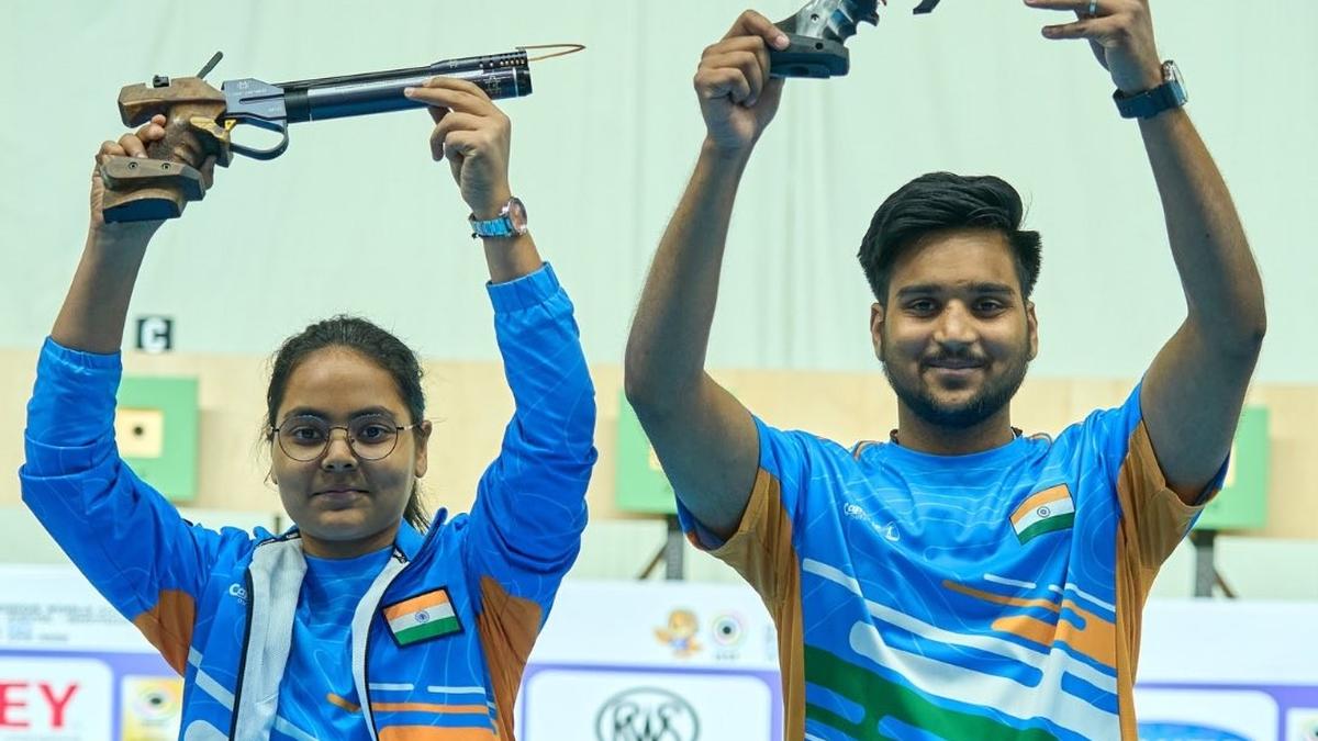 Vanshika and Chirag win 10m air pistol mixed team gold as India continue to top table