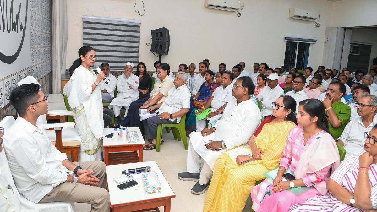Mamata asks Trinamool Congress poll candidates to rebuild party; says dissenters free to leave