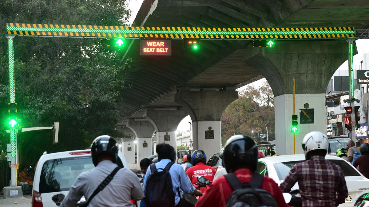 Coimbatore City Police urge pedestrians to make use of pelican signals