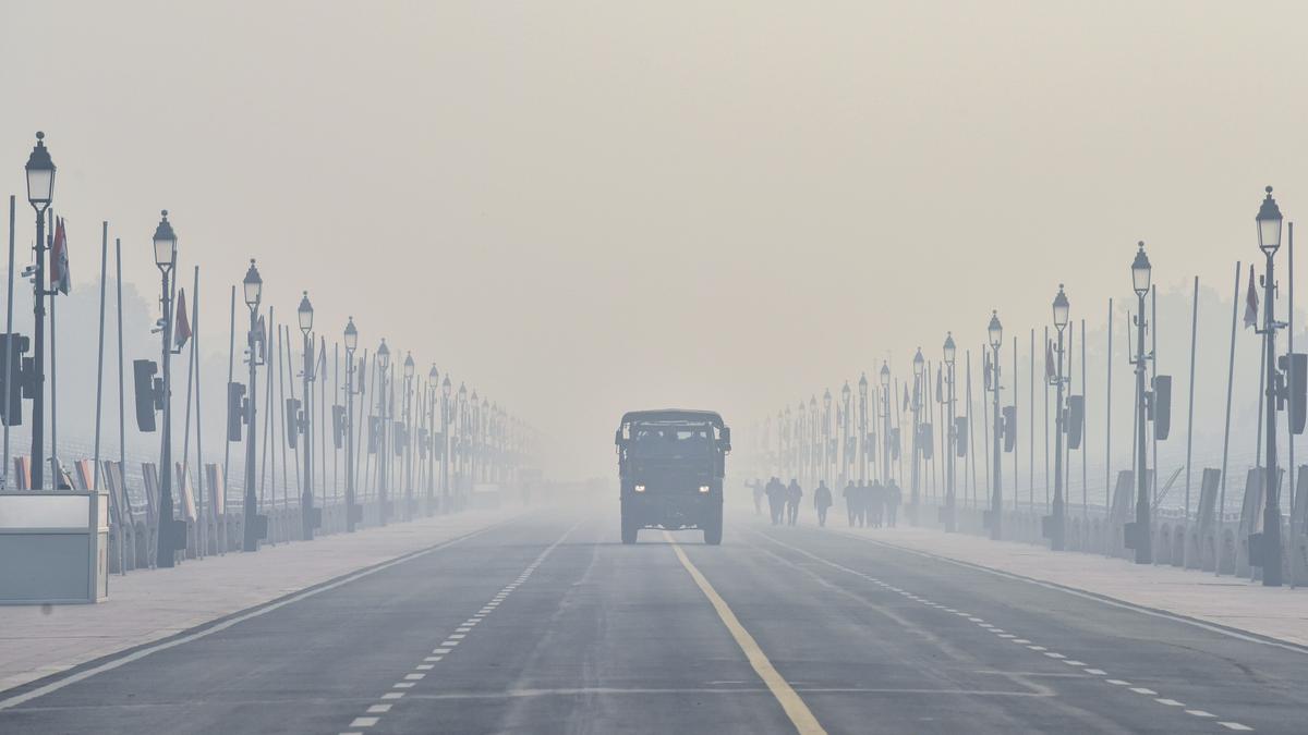 Delhi’s fog disrupts train, flight services; AQI remains in ‘poor’ category