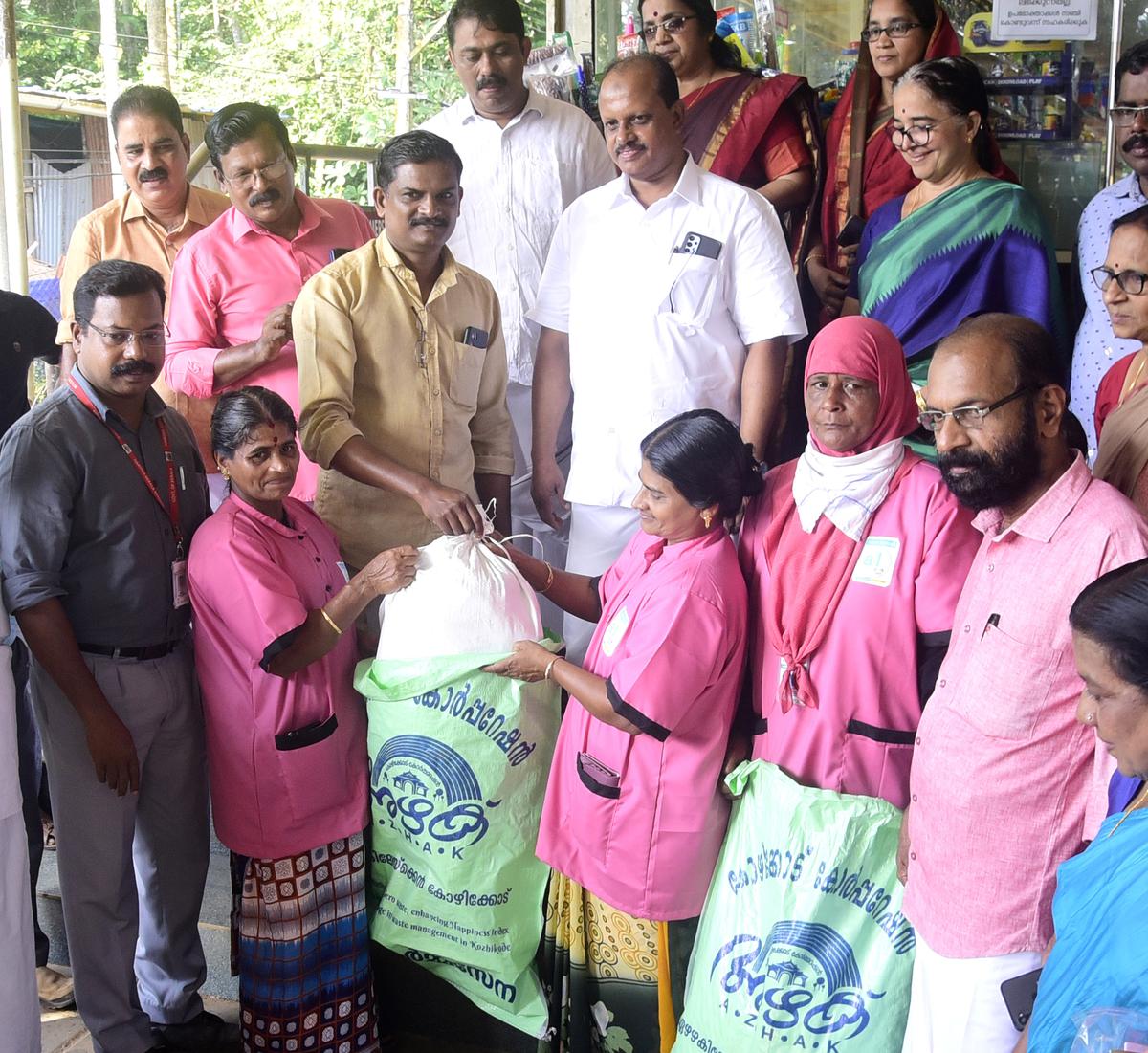 New system of waste collection by Haritha Karma Sena launched in Kozhikode