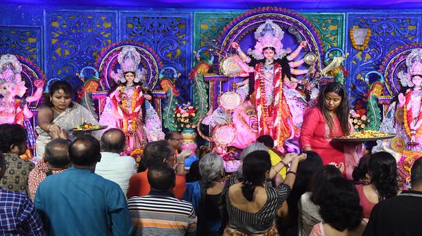 Bengalis celebrate Durga Puja with gusto in Visakhapatnam
