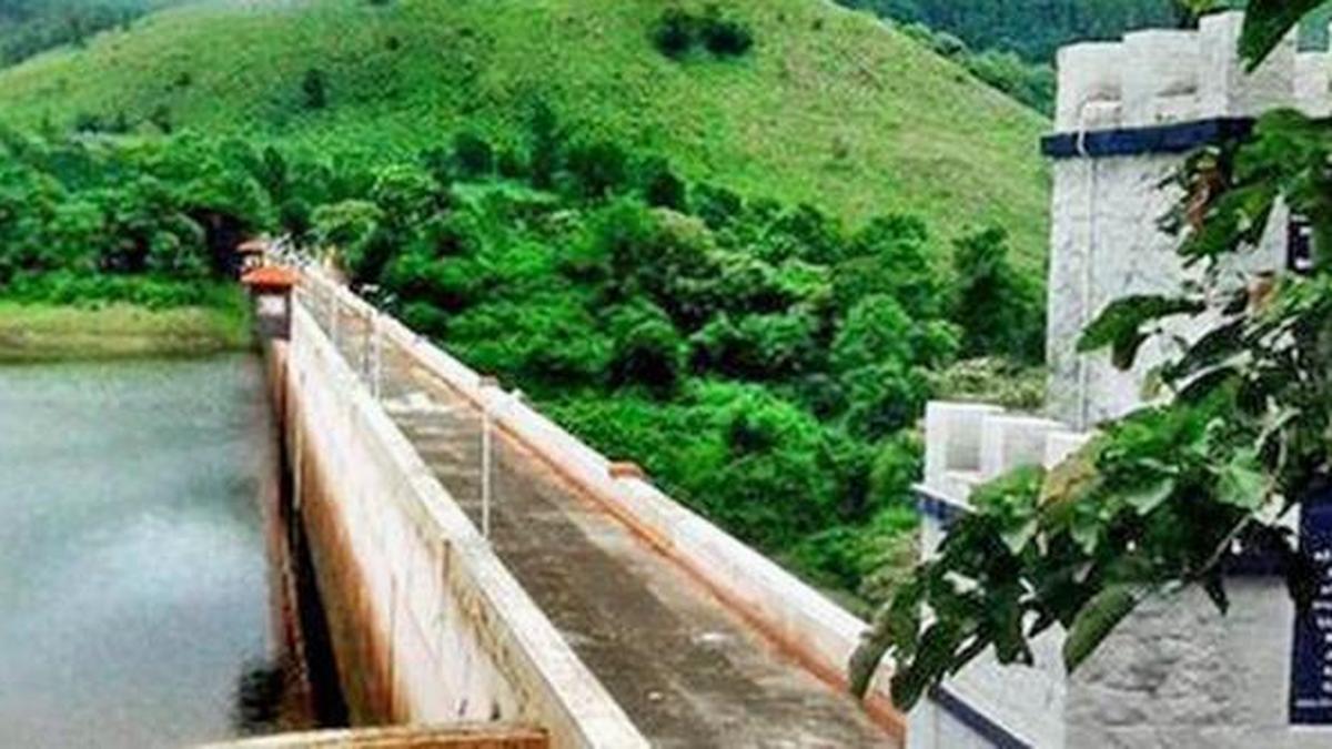 Water level in Mullaperiyar dam stands at 111.25 feet