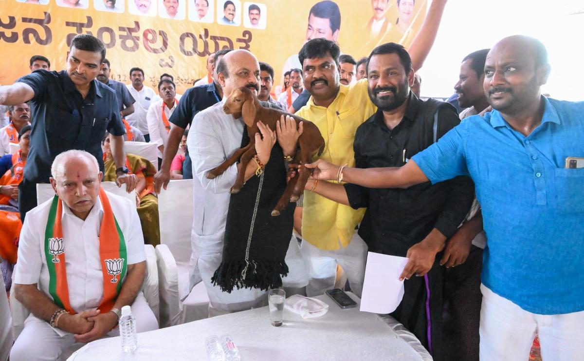 CM begins State tour by training guns on Rahul’s yatra, invoking govt. decision on hiking quota