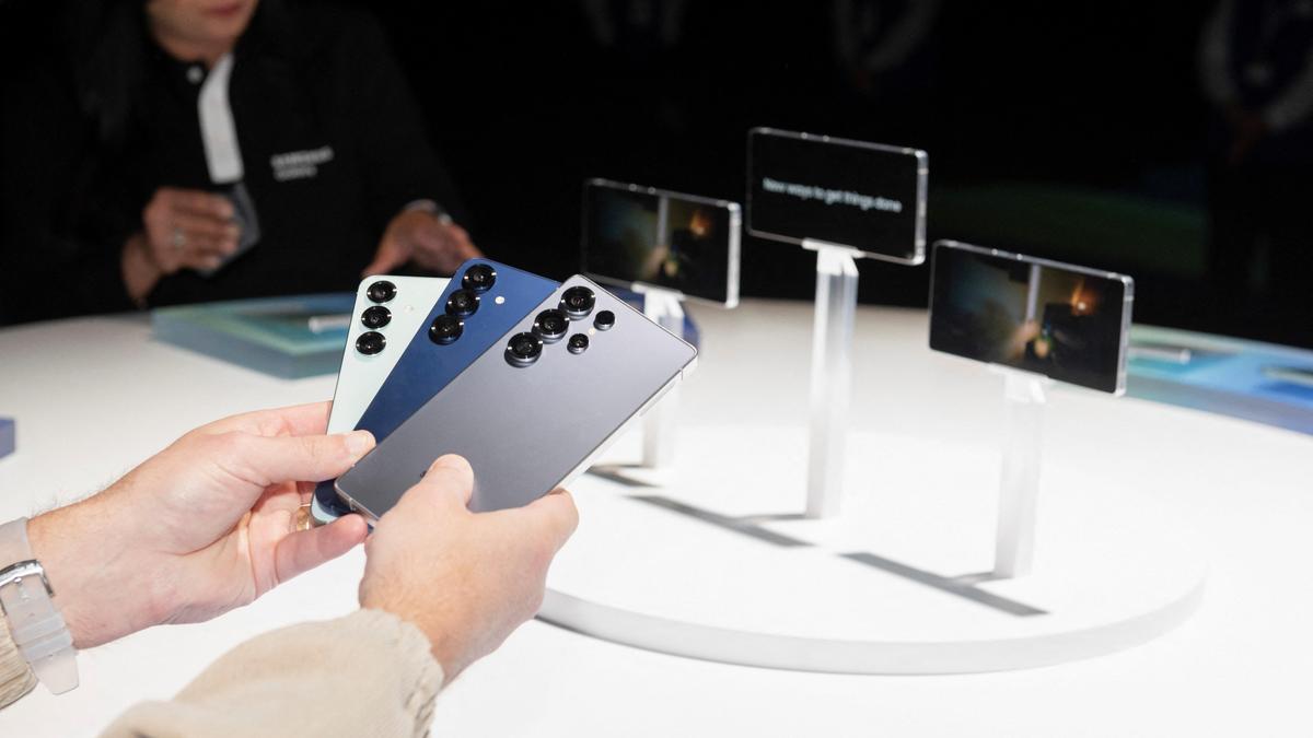 Smartphone prices up by ₹2,000 in India, expected to rise further on increasing storage cost