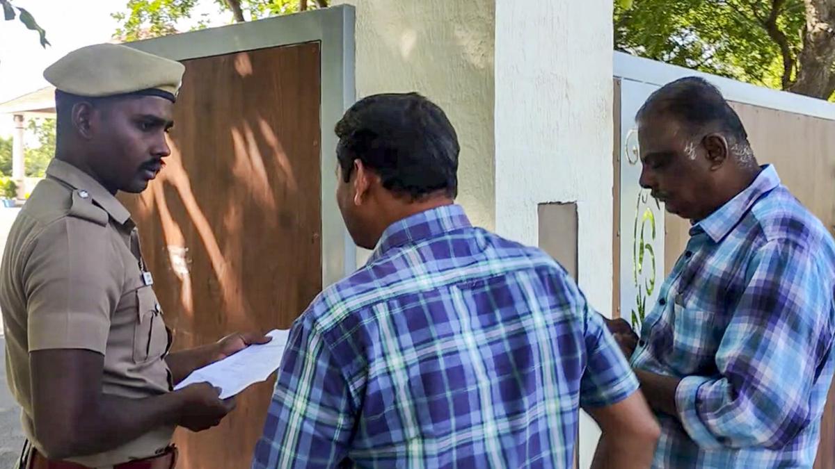 CBI quizzes Velusamypuram traders in Karur stampede case