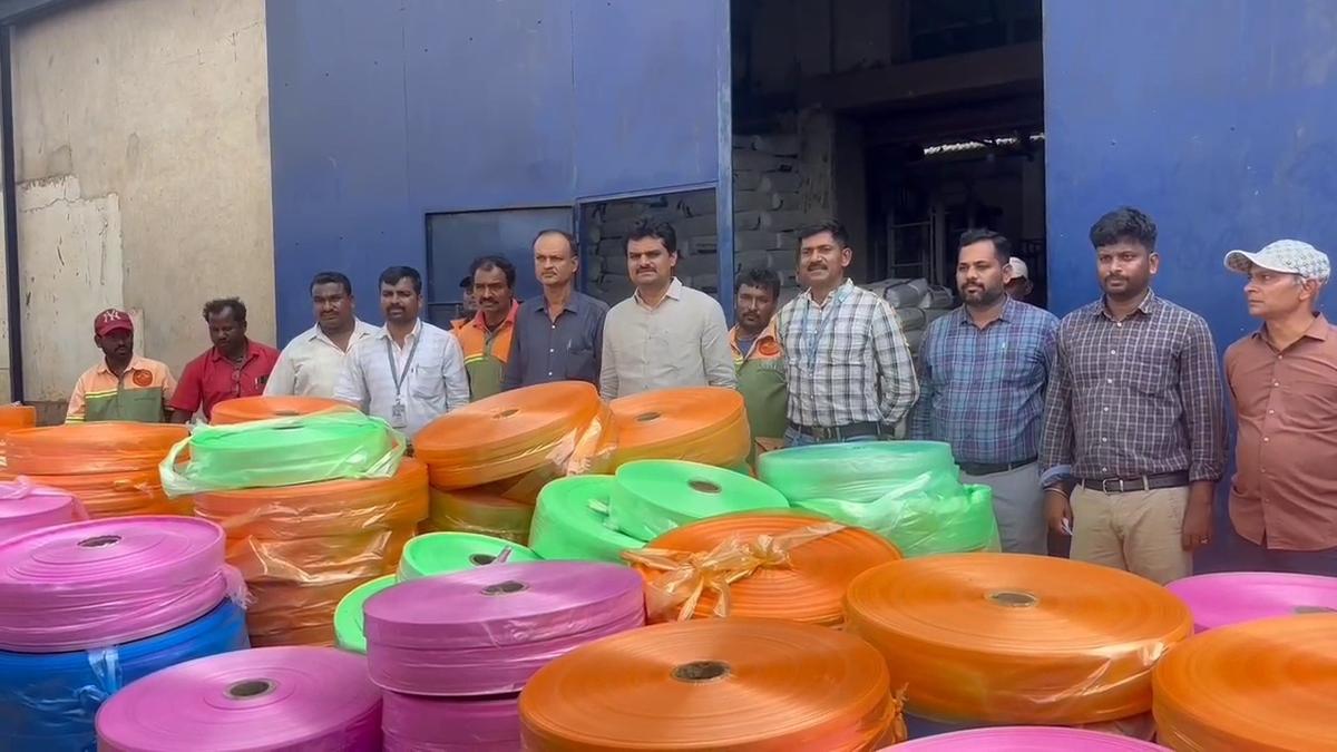Over 15 tonnes of products made of banned plastic seized