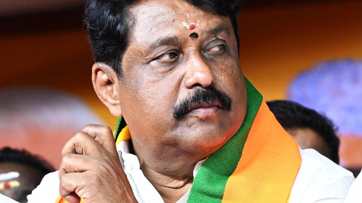 Nainar Nagenthran questions Vijay’s statement on minority government