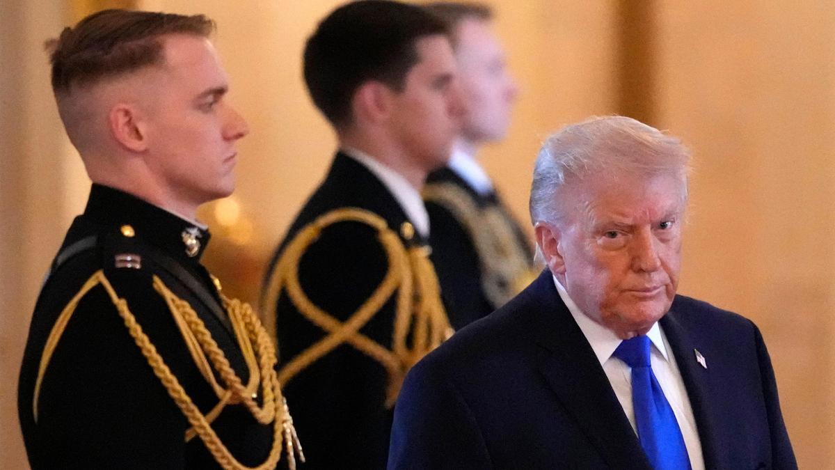 Trump faces domestic and international headwinds as he prepares State of the Union address