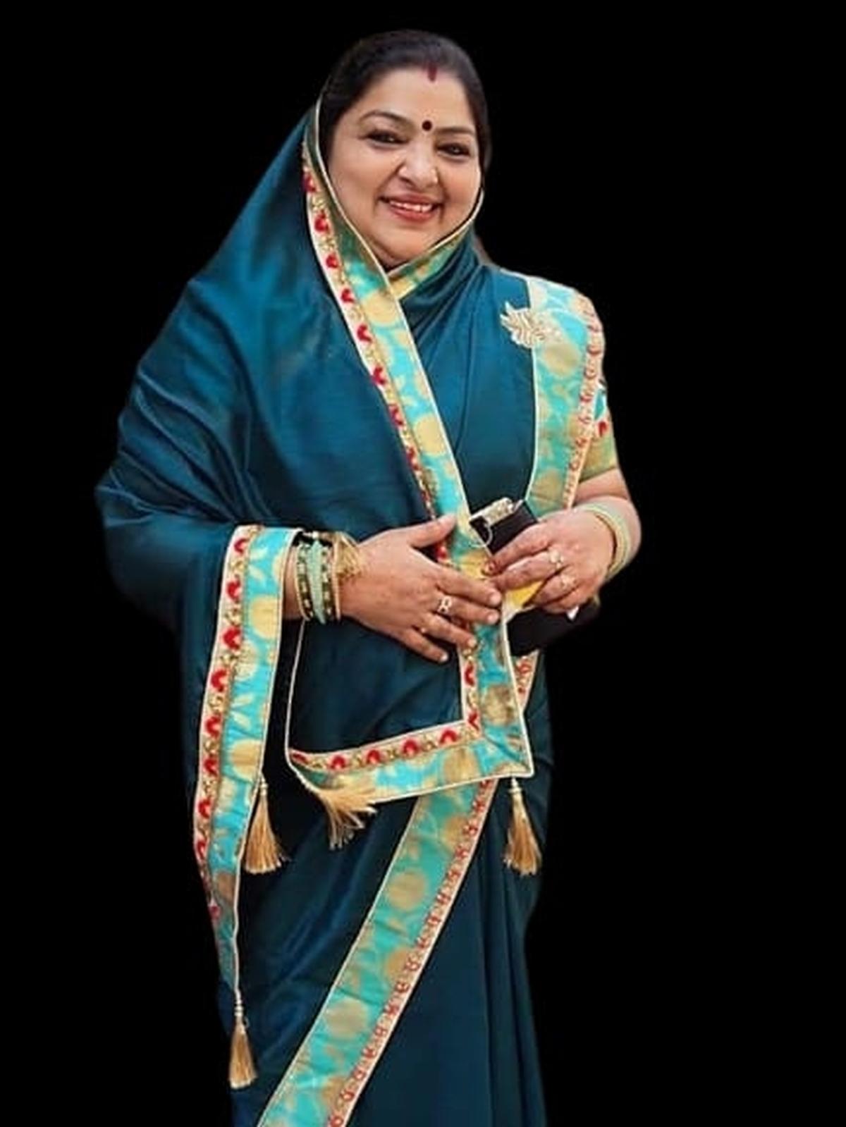 चेन्नई स्थित गृहिणी के. सरला शर्मा को अपने मित्रों और परिवार को बड़ी मात्रा में मसाला मिश्रण उपहार में देने में आनंद आता है।