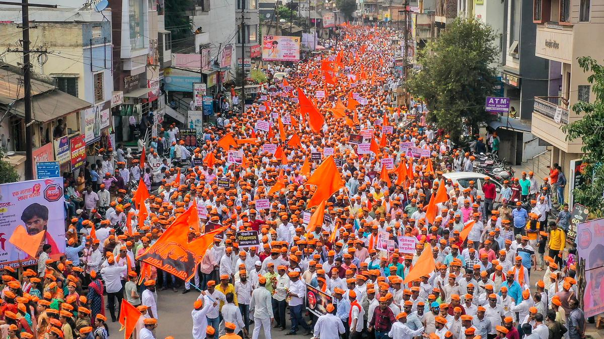 Maratha quota | Villagers in Maharashtra’s Dharashiv launch ‘jail bharo’ protest