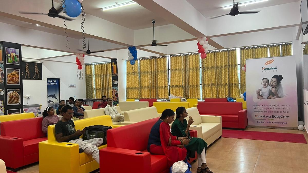 Now avail paid AC waiting hall facility at Hubballi railway station