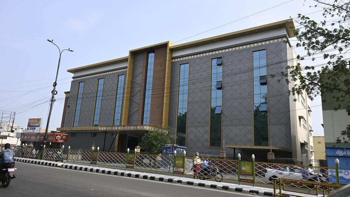 Erode Corporation faces revenue loss due to vacant commercial complexes