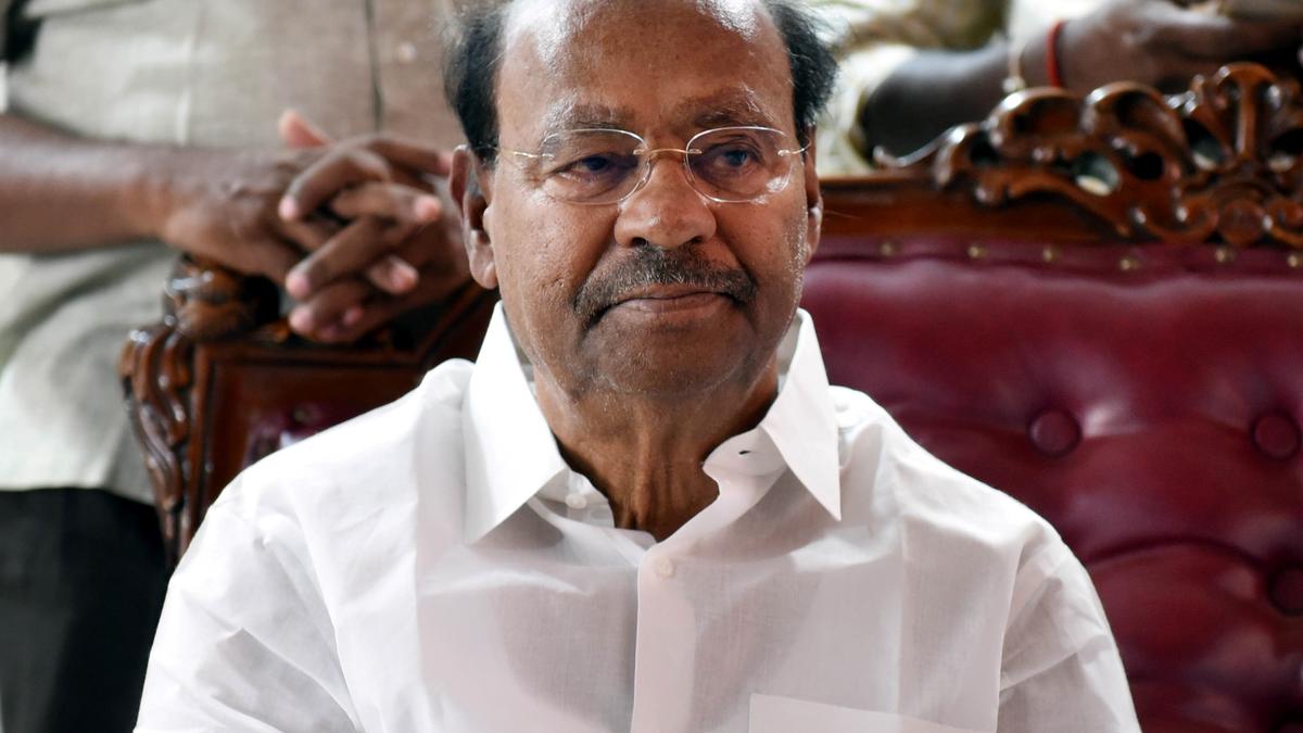 Only admit T.N. students to private medical colleges under management quota: Ramadoss