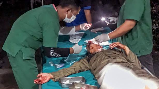 Gempa bumi di Sumatera, Indonesia telah menyebabkan satu orang tewas dan puluhan luka-luka