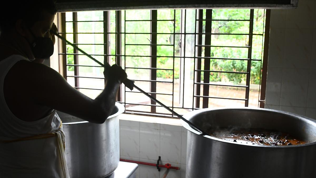 Students to don roles as diet managers, mess monitors and hygiene monitors at Telangana Gurukul Schools