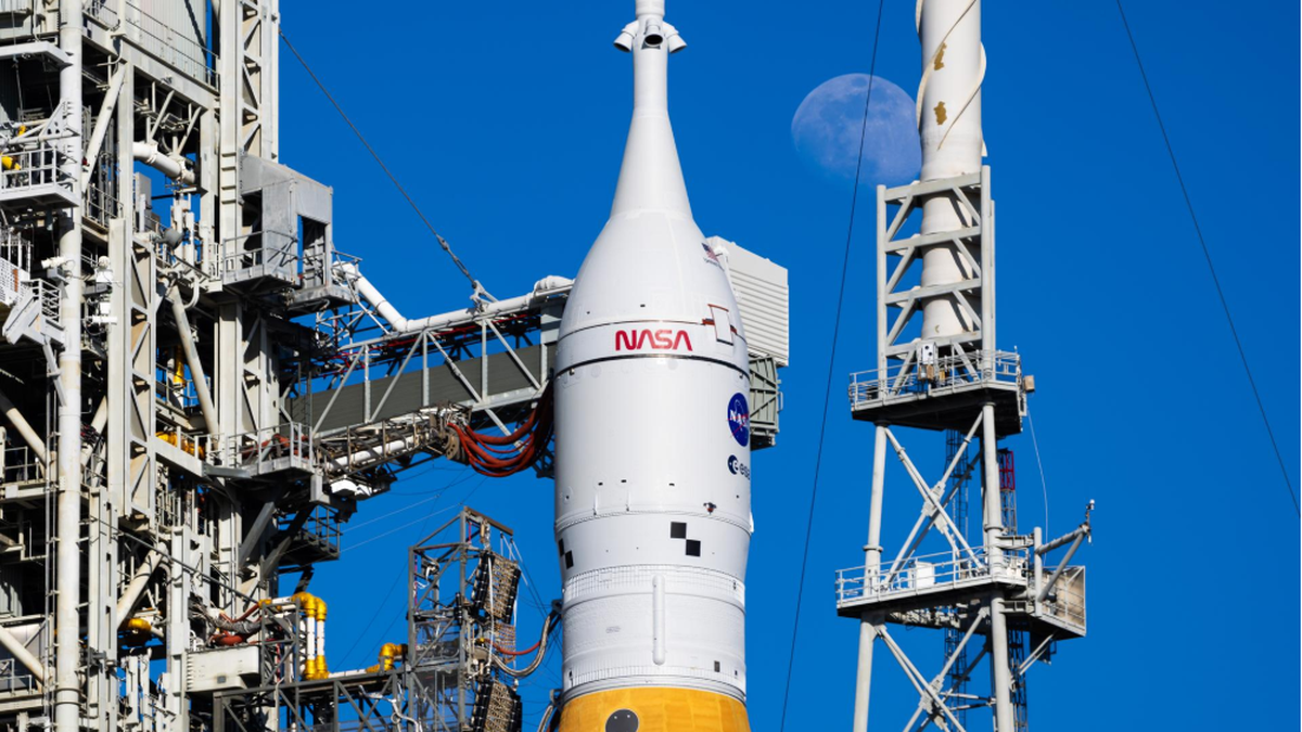 NASA Artemis II Launch LIVE: Teams begin topping phase for interim cryogenic propulsion stage liquid hydrogen tank