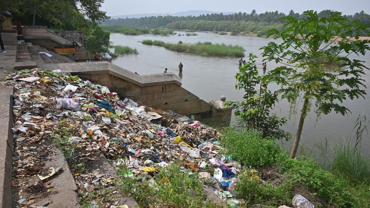 Padithurais that raise a stink at Thiruvedagam