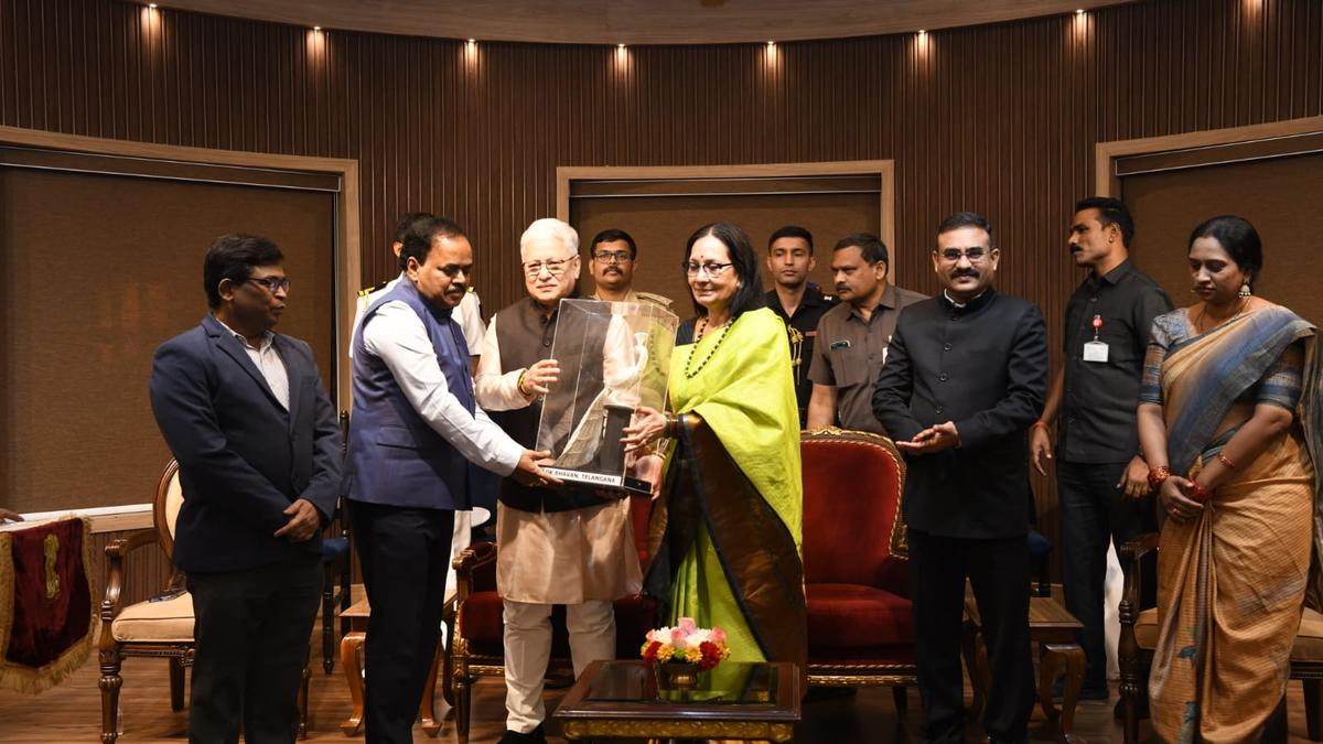 Lok Bhavan staff bid farewell to Telangana governor Jishnu Dev Varma