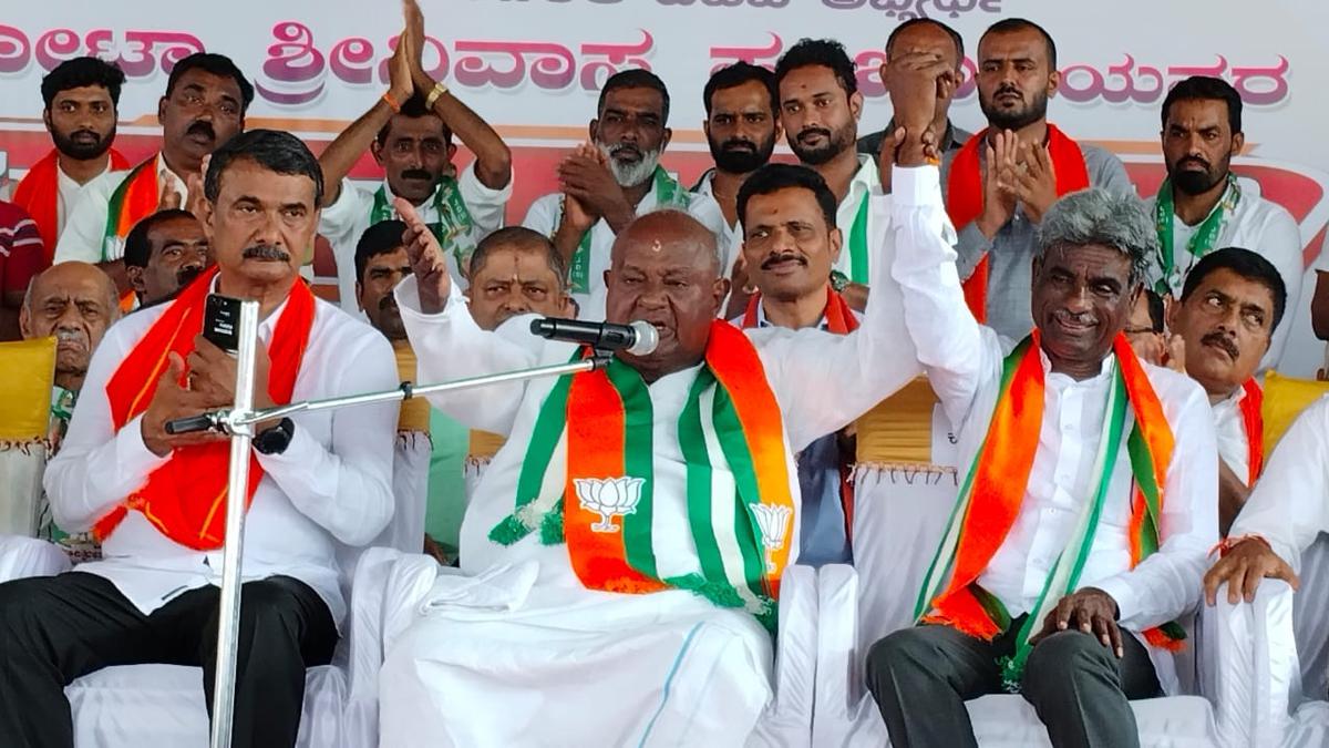 A honest and model politician like Kota should be elected to the Lok Sabha, says H.D. Deve Gowda