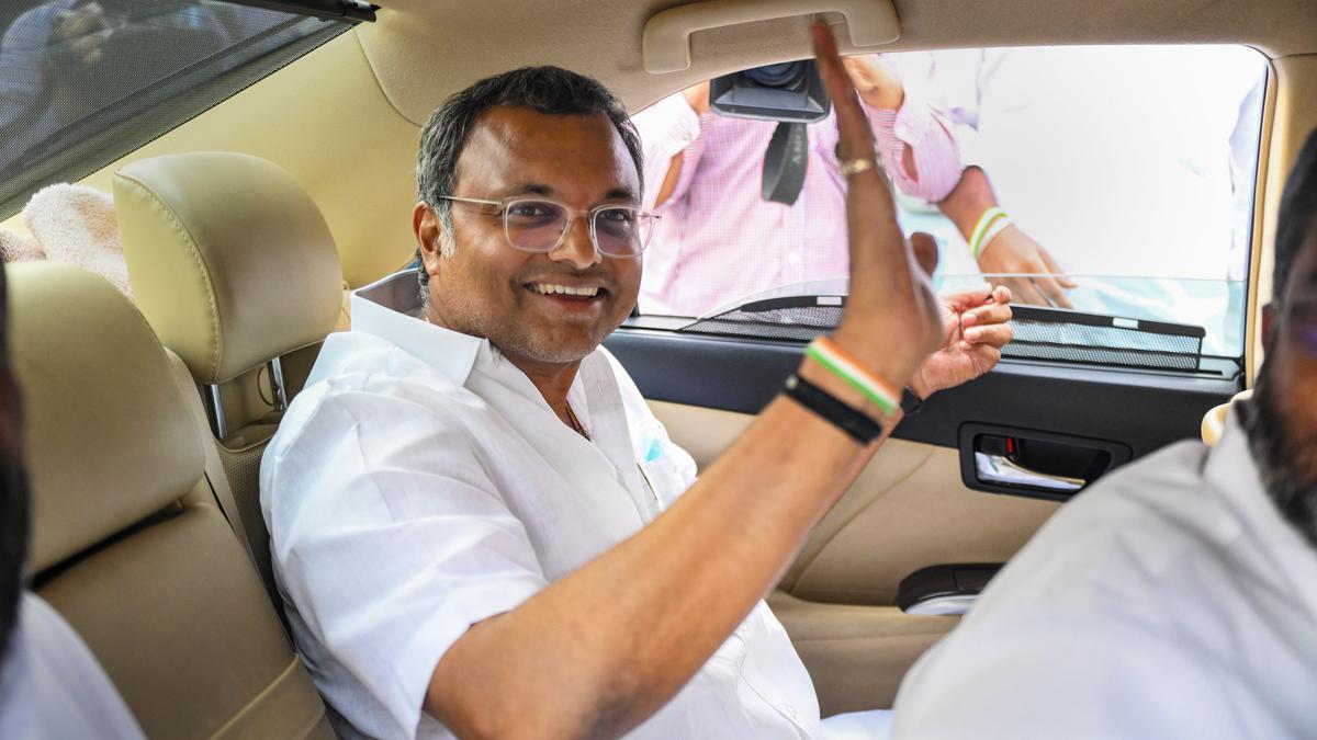 CBI questions Karti Chidambaram in visa case