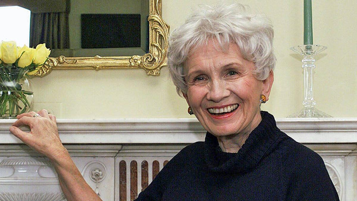 Nobel laureate Alice Munro’s daughter says stepdad abused her and mom knew