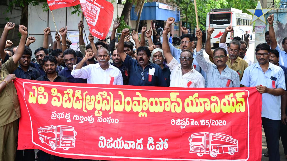 RTC employees’ union opposes privatisation move