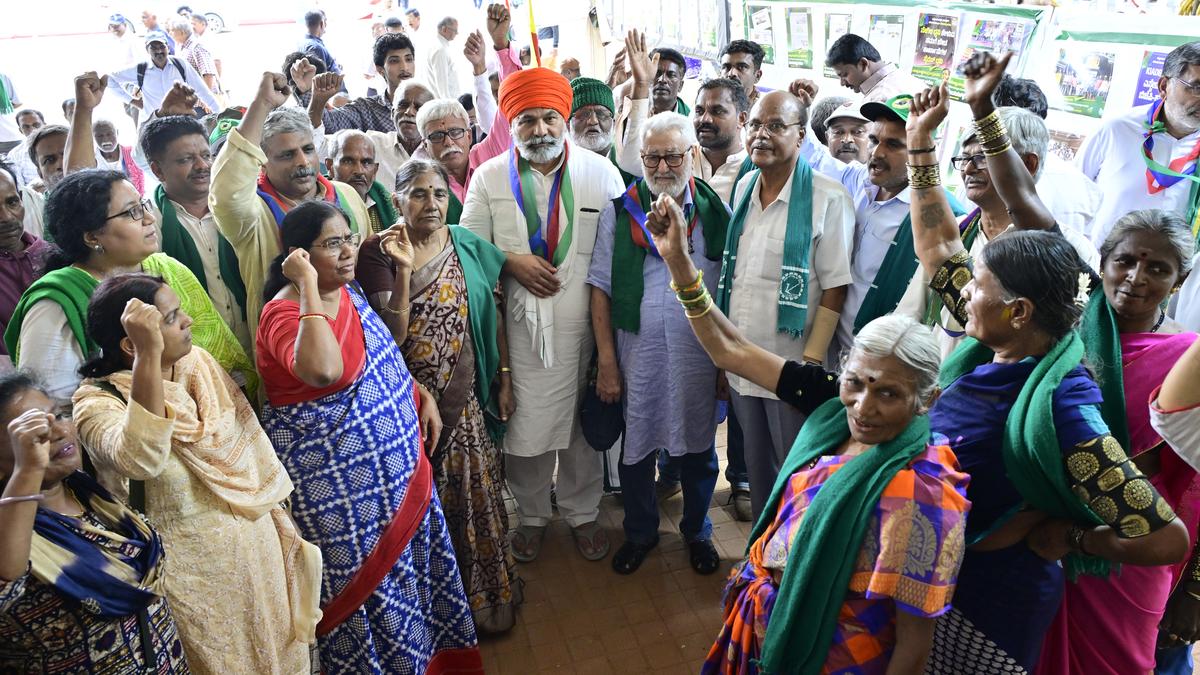 Devanahalli protest: Medha Patkar appeals to CM to repeal project ahead of his meeting with farmers on Friday