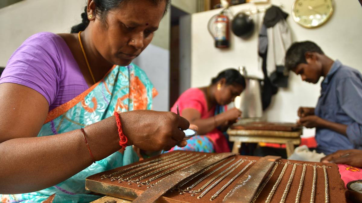 Silver anklet manufacturing units in Salem get fewer orders for Deepavali
