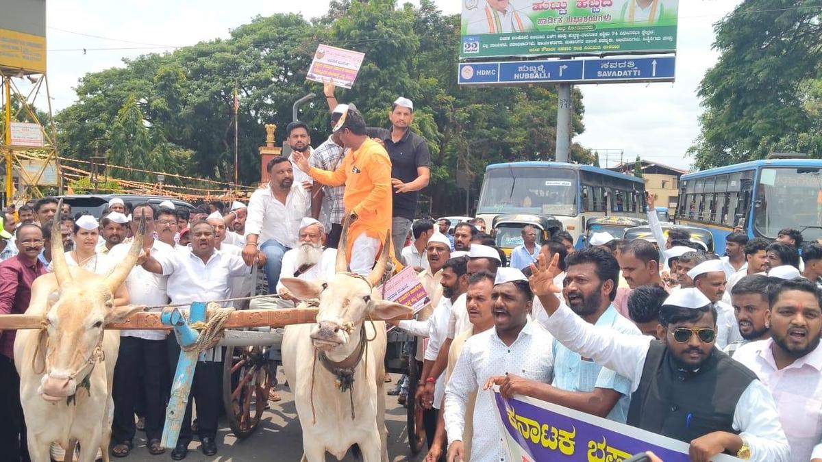 Demand for Dharwad corporation: On eighth day of protest, relay hunger strike launched