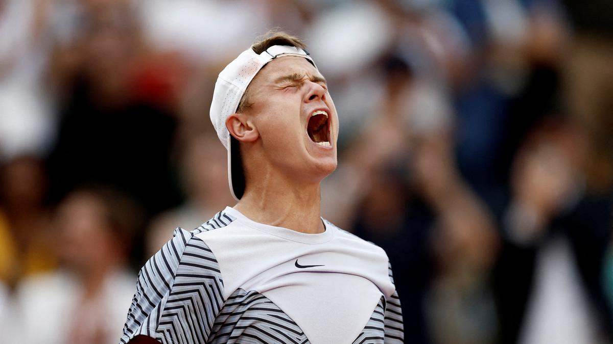 Rune et Haddad Maia remportent les épopées de Roland-Garros alors que Swiatek profite d’une brève rencontre