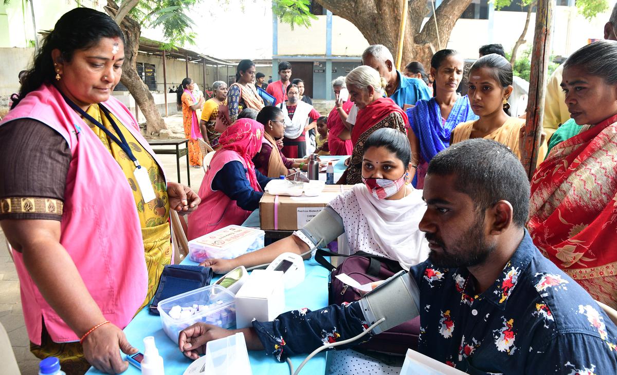 Coimbatore Corporation organises ‘Varumun Kappom’ health camp