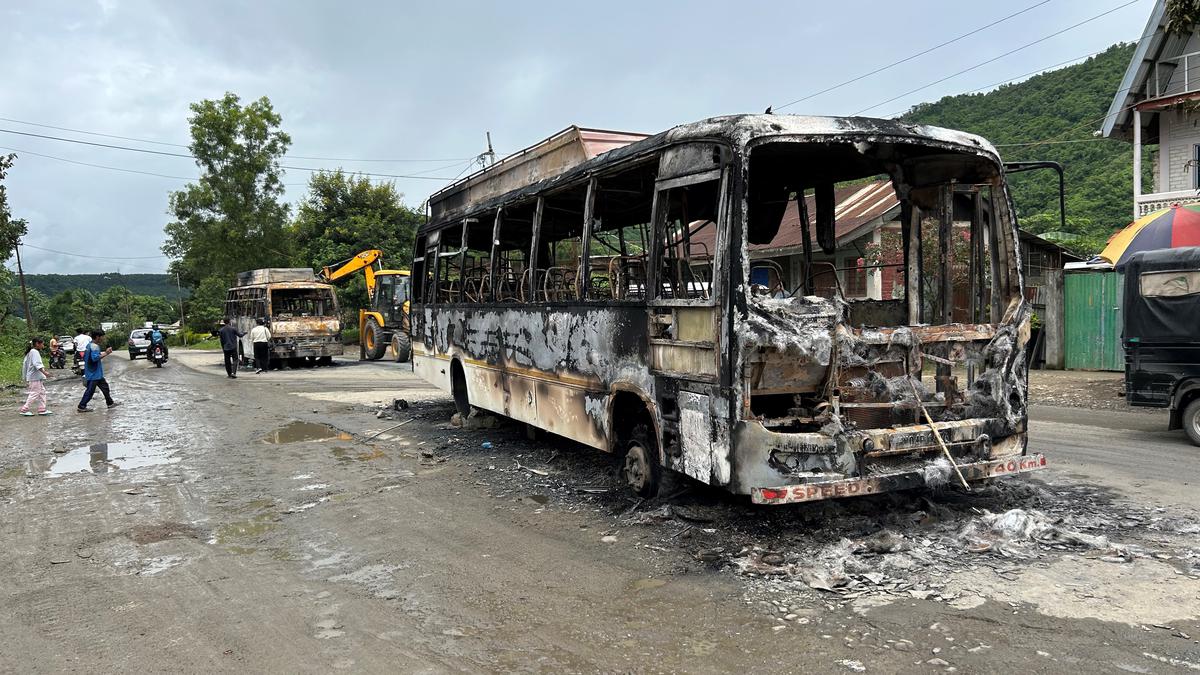 Manipur mobs burn empty houses in Moreh, buses in Kangpokpi