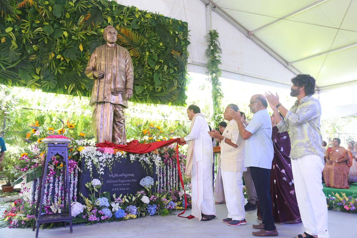 Bronze statue unveiled to mark Akkineni Nageswara Rao's centenary year  celebrations - The Hindu