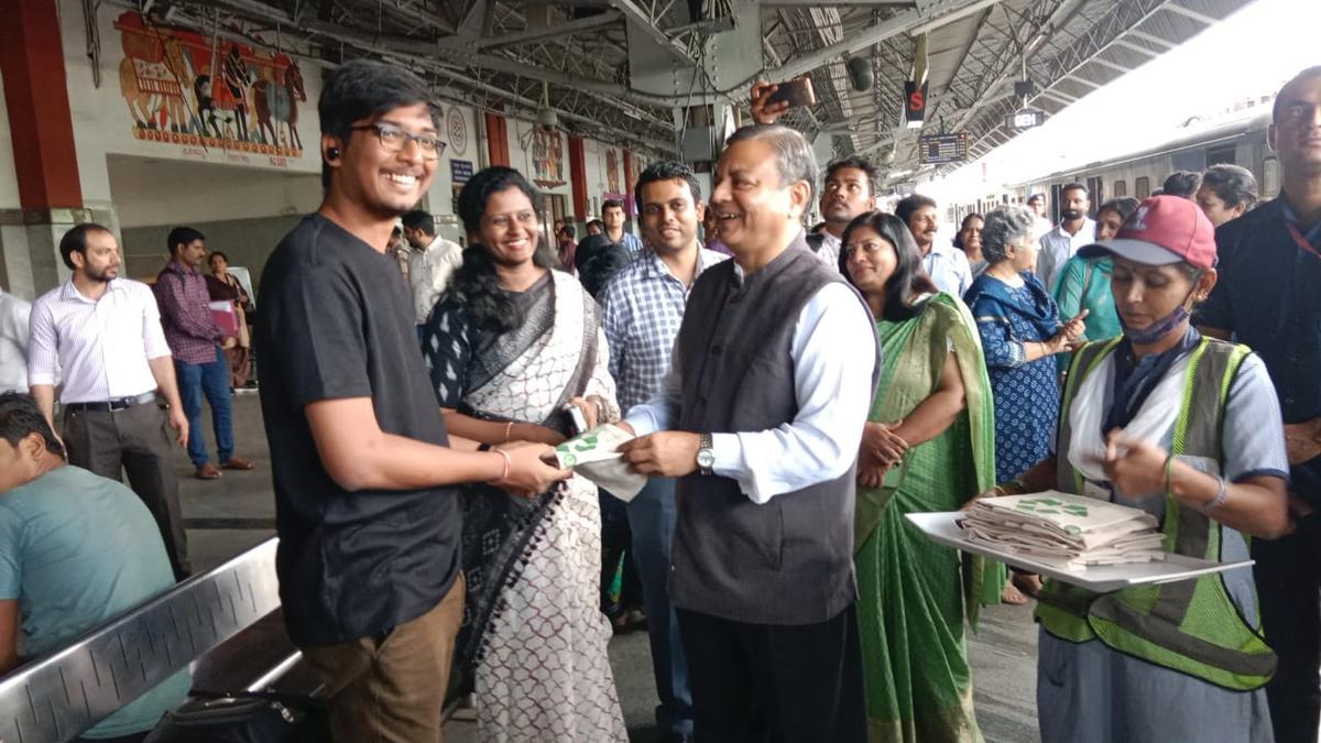South Western Railway launches cleanliness fortnight